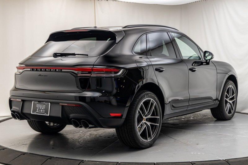 2024 Porsche Macan Image 5