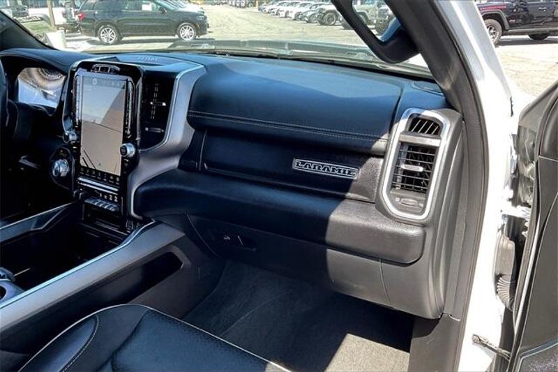2023 Ram 1500 Laramie photo 14