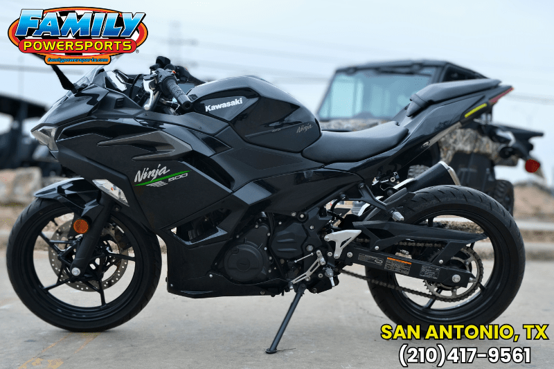 2024 Kawasaki NINJA 500 BLACKImage 1