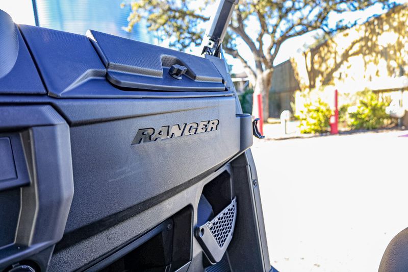 New 2025 Polaris RANGER 1000 EPS SAGE GREEN Image 7