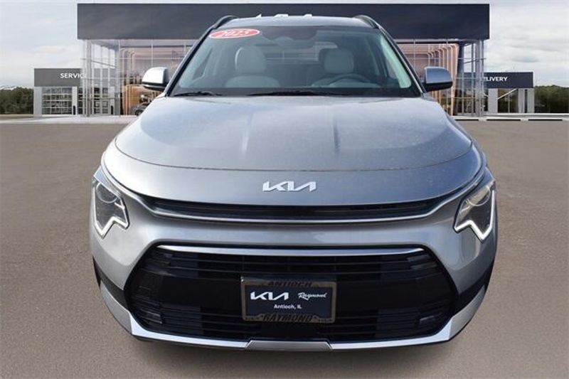 New 2025 Kia Niro EX TouringImage 8