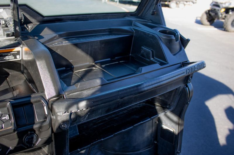 USED 2021 CAN-AM SSV DEFENDER MAX XT HD10 Image 28