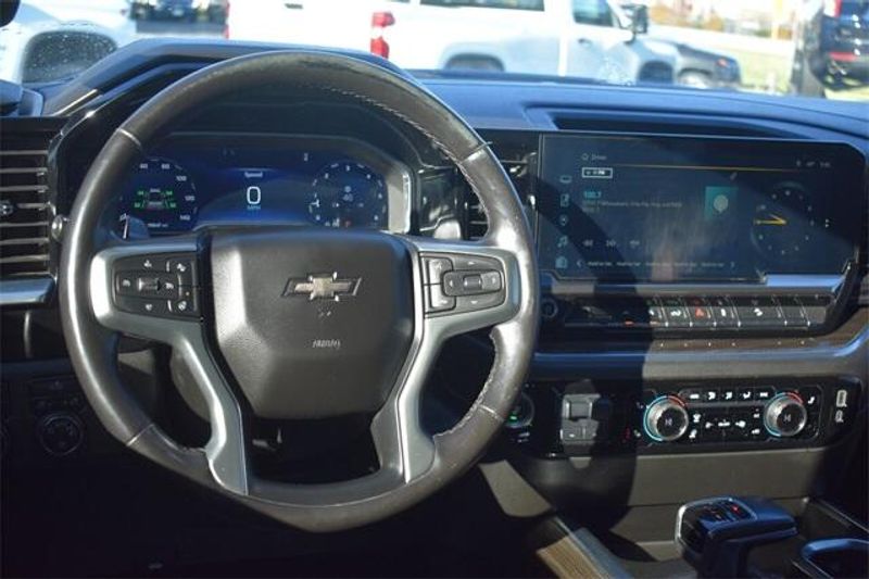Used 2022 Chevrolet Silverado 1500 LTImage 17