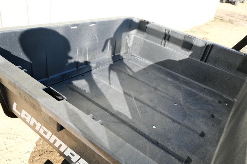 NEW 2025 LANDMASTER AMP STANDARD CAB CLASSIC EDITION Image 17