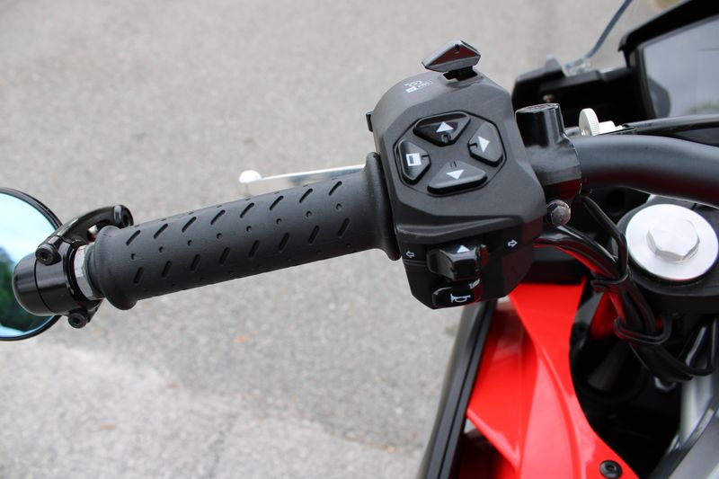 2021 Aprilia Tuono 660 