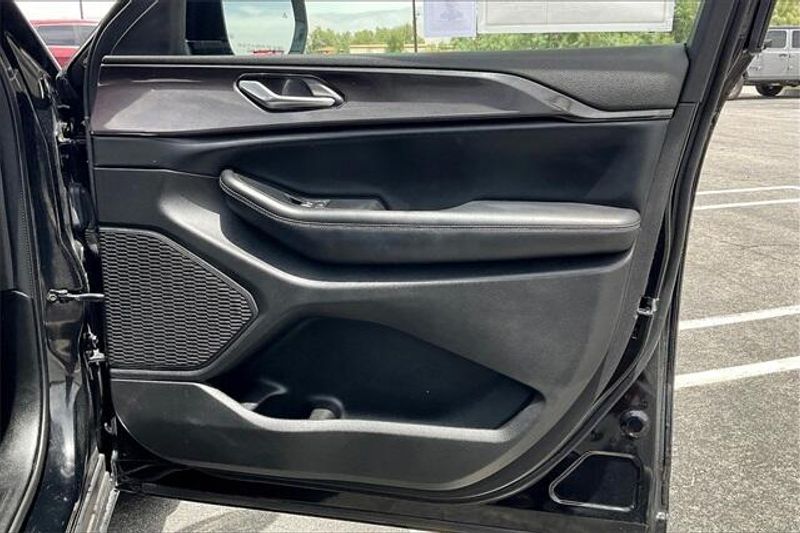 2023 Jeep Grand Cherokee AltitudeImage 23