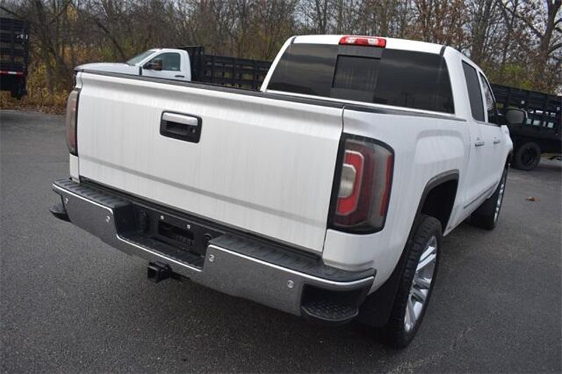 2018 GMC Sierra 1500 SLTImage 3