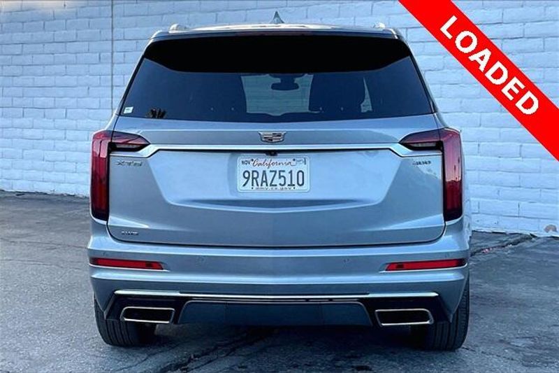 Used 2025 Cadillac XT6 Premium LuxuryImage 3