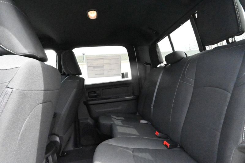 2025 RAM 2500 TradesmanImage 10