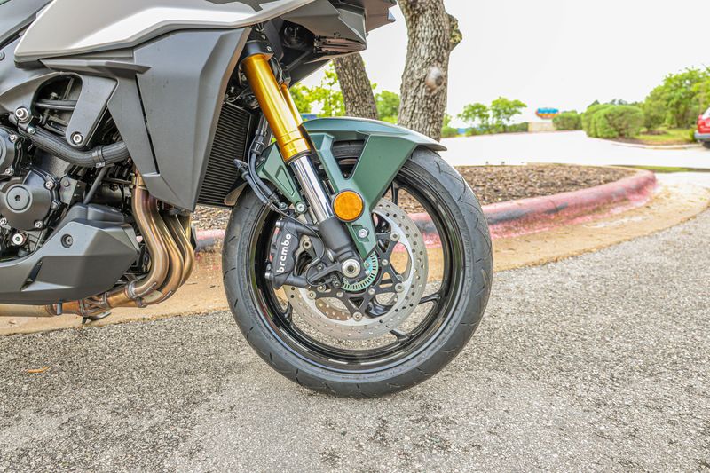USED 2024 SUZUKI GSX-S1000GX CA Image 9