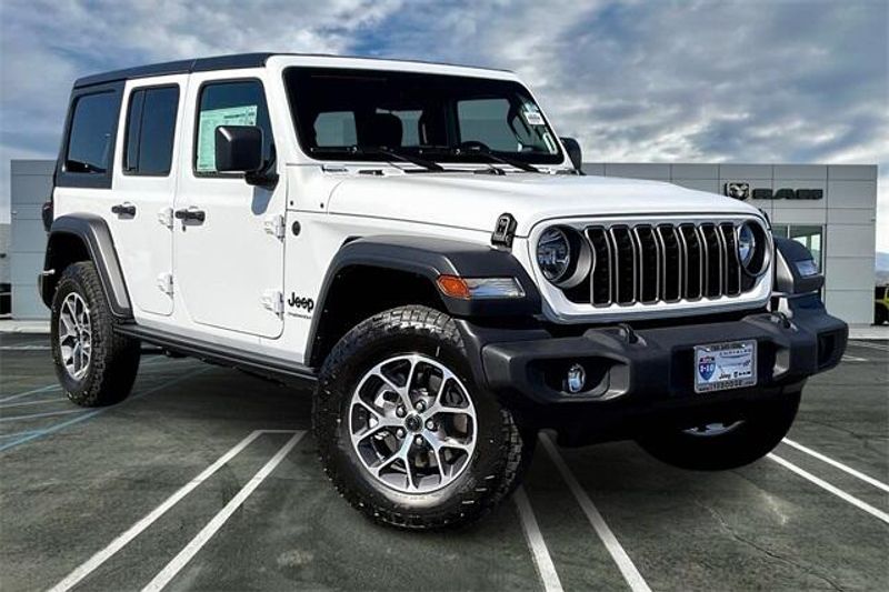 New 2025 Jeep Wrangler 4-door Sport SImage 14