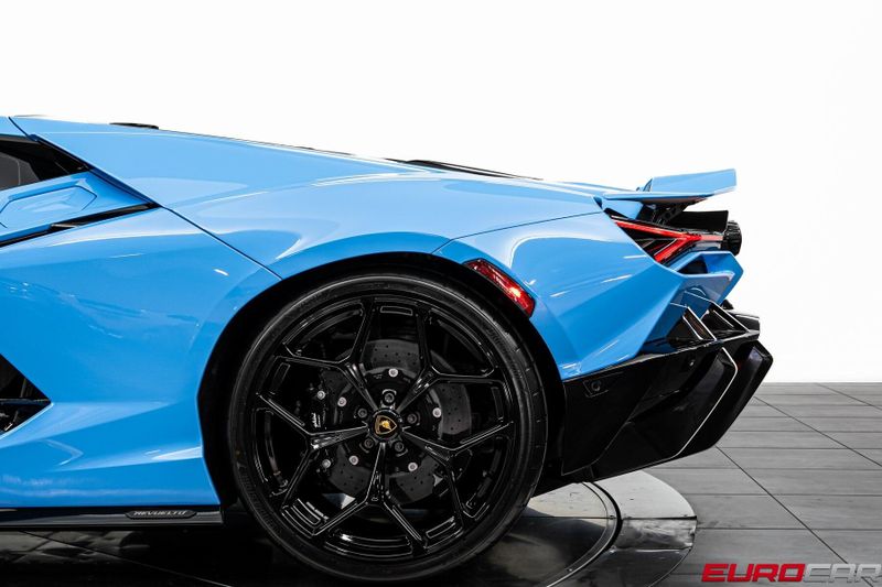 Used 2025 Lamborghini Revuelto *HIGH GLOSS STYLE PACKAGE * PASSENGER DISPLAY*Image 20