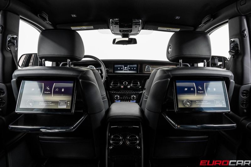 Used 2024 Rolls-Royce Phantom *IMMERSIVE REAR SEATING * FULL BODY PPF*Image 24