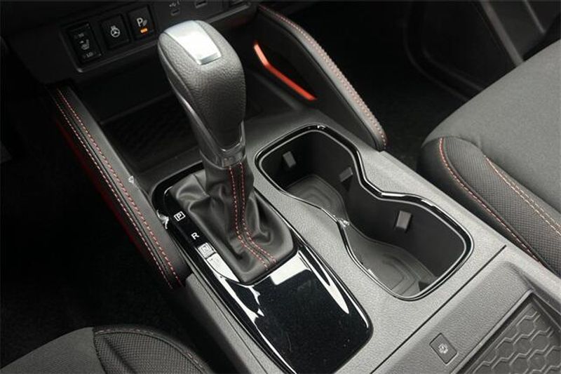 New 2025 Nissan Frontier PRO-XImage 17