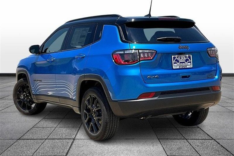 2024 Jeep Compass Latitude 4x4Image 3