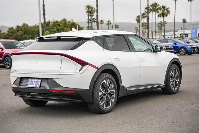 2024 Kia EV6 LightImage 15