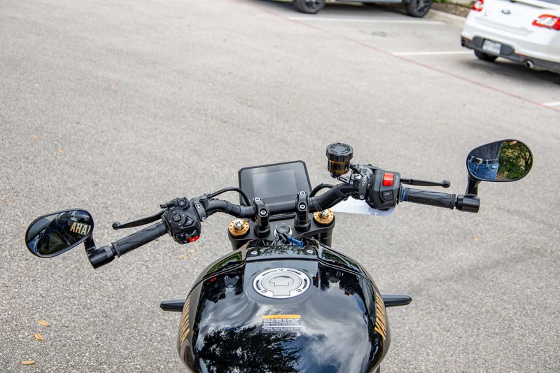 New 2025 Yamaha XSR900  RAVEN Image 26
