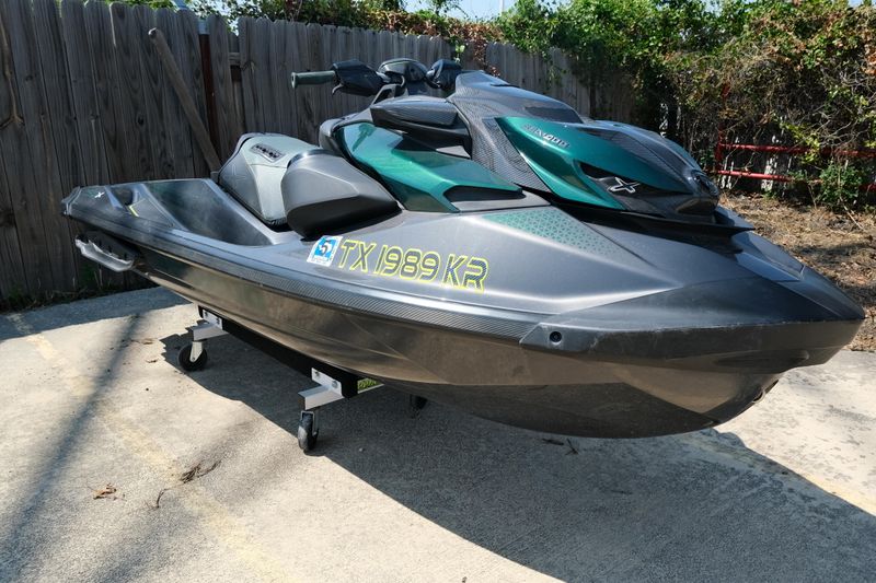 USED 2023 SEADOO PWC RXP CARBON 300 AUD BE IBR 23 Image 1