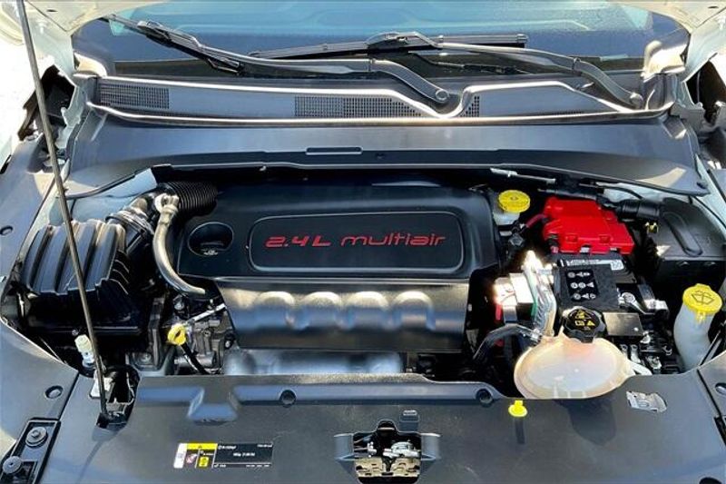 Used 2019 Jeep Compass LatitudeImage 9