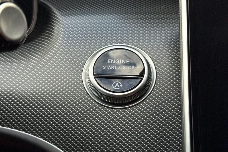 Used 2023 Mercedes-Benz C-Class C 300Image 24