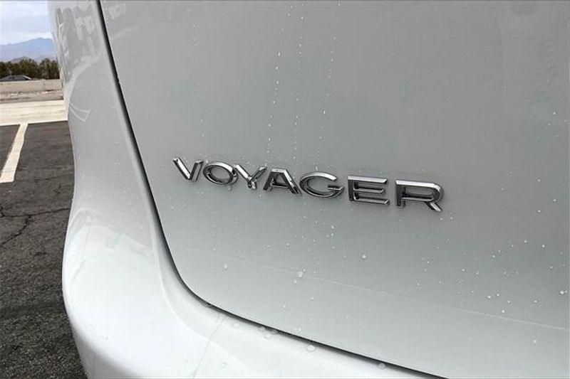 New 2026 Chrysler Voyager LxImage 13