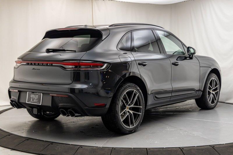 2024 Porsche Macan Image 5