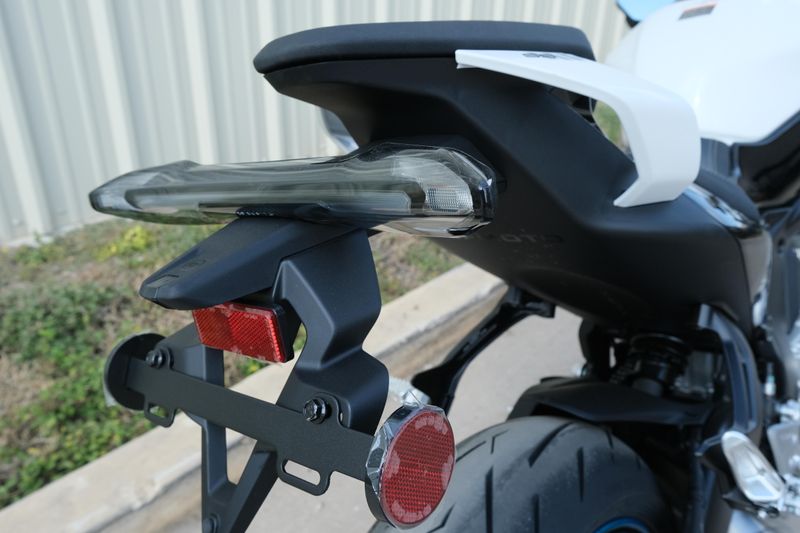 NEW 2026 CFMOTO 675SS Image 15