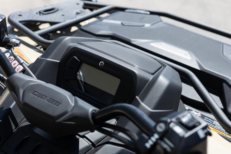 2025 Can-Am OUTLANDER PRO HD5 DESERT TAN Image 10
