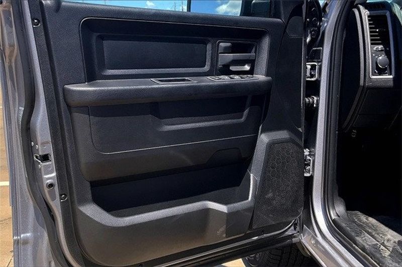 2024 RAM 1500 Classic Tradesman Quad Cab 4x2 6