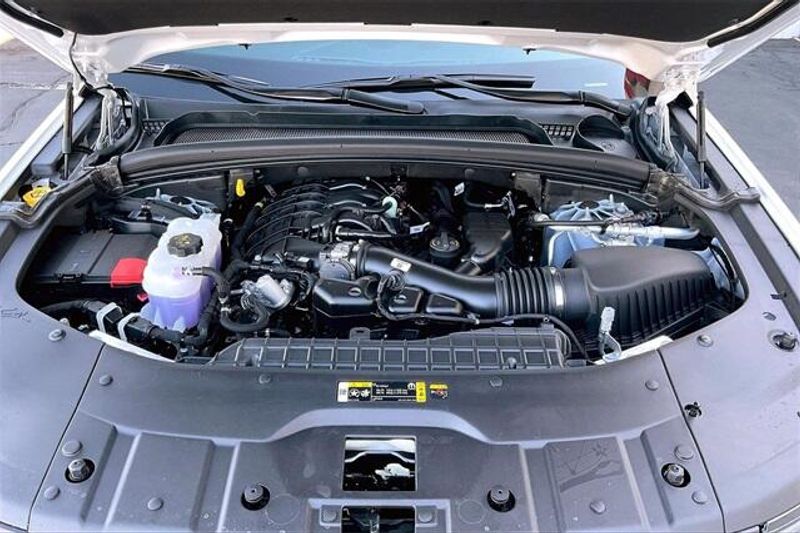 New 2025 Jeep Grand Cherokee Image 9