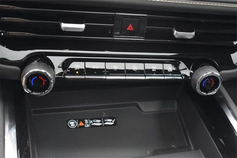 New 2026 Chevrolet Tahoe PremierImage 33