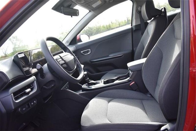 2025 Kia K4 LXSImage 18
