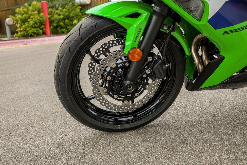 NEW 2026 KAWASAKI NINJA  650 ABS Image 13