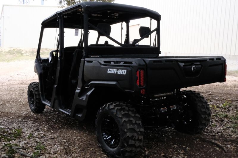 2025 Can-Am DEFENDER MAX DPS HD7 WILDLAND CAMOImage 15