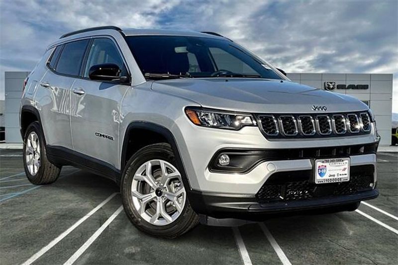 2025 Jeep Compass Latitude 4x4Image 14