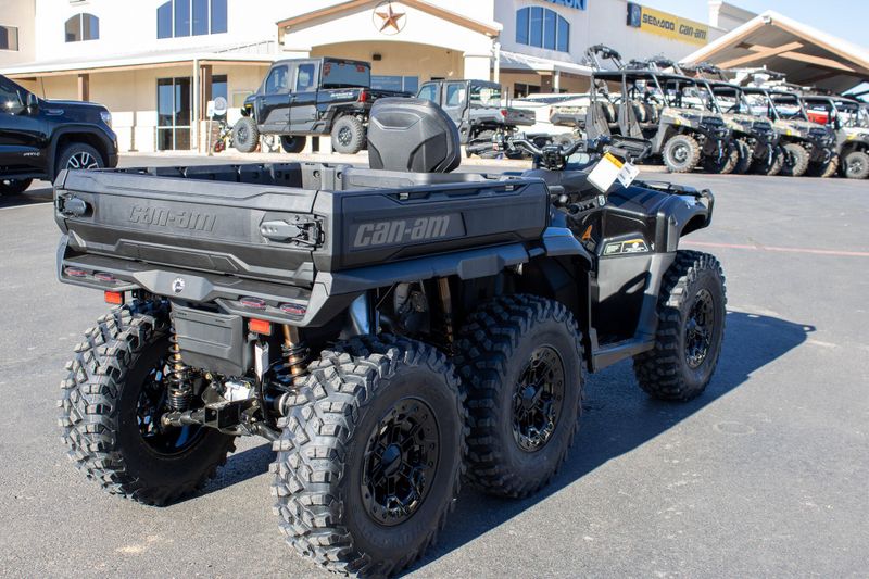NEW 2026 CAN-AM OUTLANDER MAX 6X6 BACKCOUNTRY 1000R Image 6