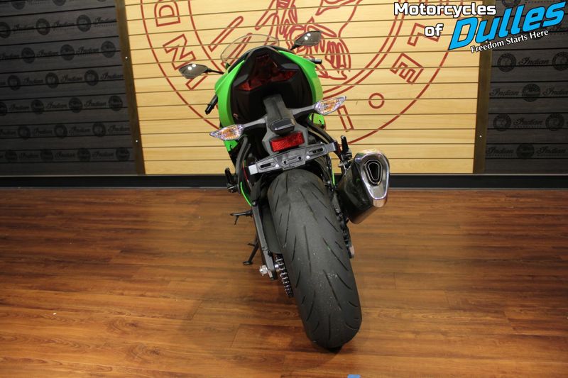 Used 2023 Kawasaki Ninja ZX-6R Image 7