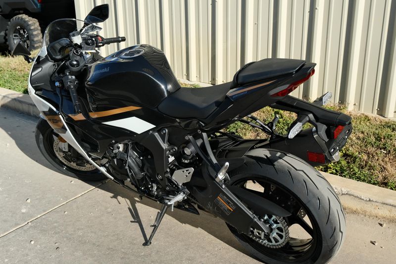 NEW 2026 KAWASAKI NINJA ZX6R Image 5