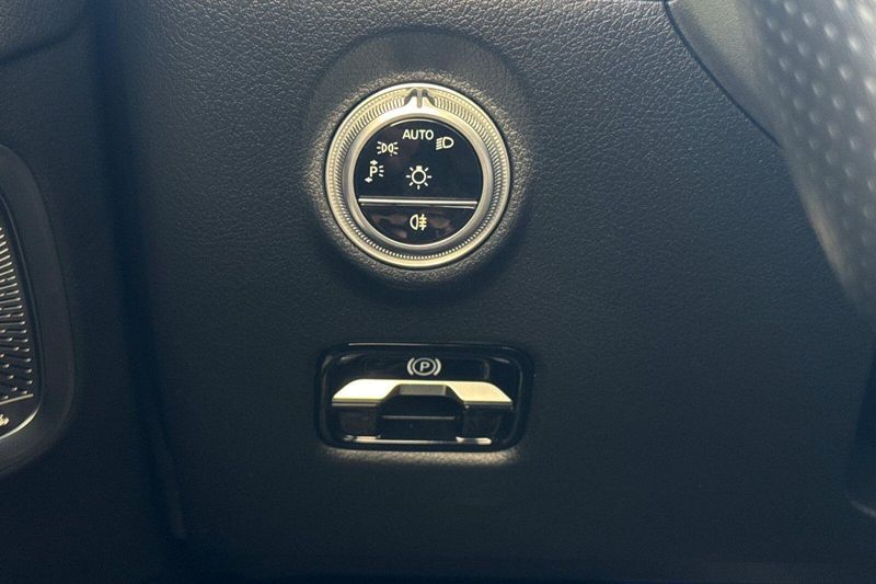 Used 2024 Mercedes-Benz CLE 450Image 32