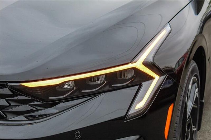 New 2025 Kia K5 GT-LineImage 13
