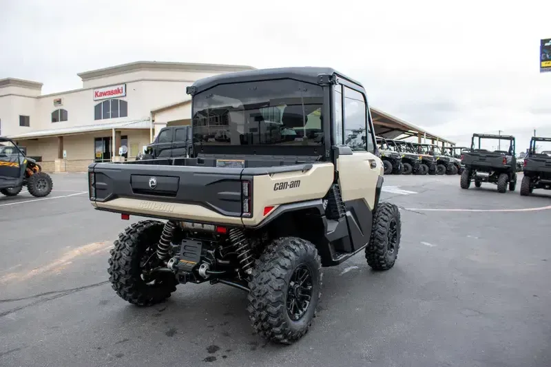NEW 2026 CAN-AM DEFENDER LIMITED CAB HD11 Image 3