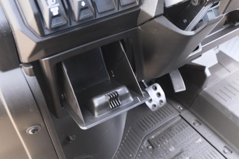 NEW 2026 CAN-AM DEFENDER MAX XT HD11 Image 28