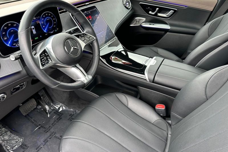2023 Mercedes-Benz EQE 350+ SUVImage 10