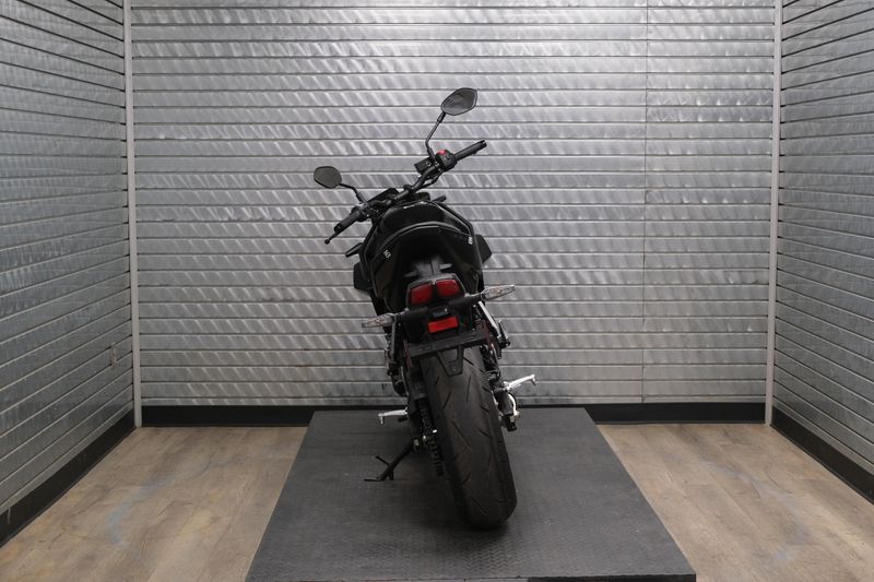 USED 2026 SUZUKI GSX-8S Image 4