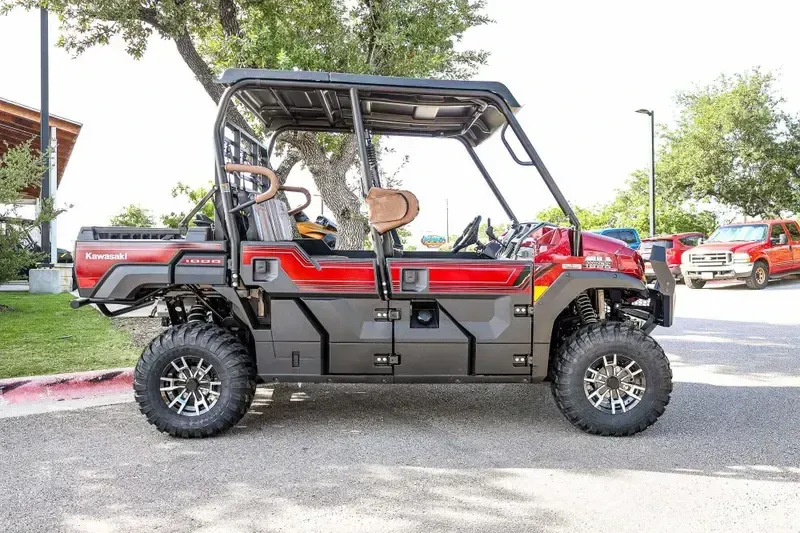NEW 2026 KAWASAKI MULE PROFXT 1000 LE PLATINUM RANCH EDITION Image 2