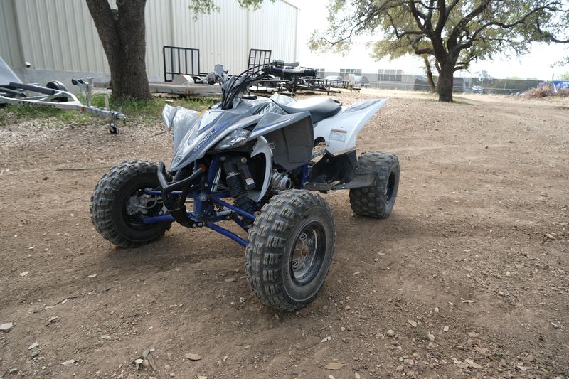 2019 YAMAHA YFZ450R SE in a GRAY exterior color. Family PowerSports (877) 886-1997 familypowersports.com 