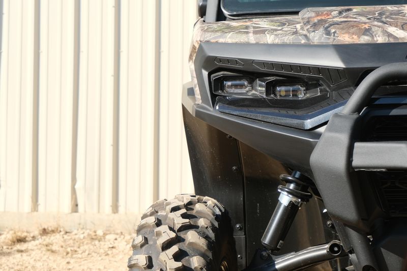 NEW 2026 CAN-AM DEFENDER MAX XT CAB HD11 WITH 1025 INCH TOUCHSCREEN Image 10