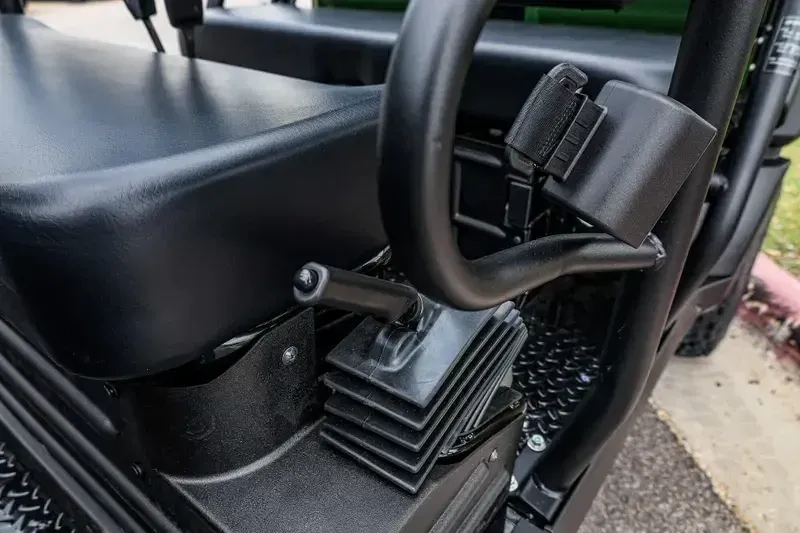 NEW 2026 KAWASAKI MULE 4010 TRANS4X4 Image 8