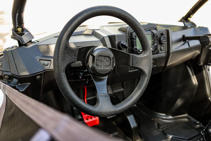 2022 Polaris RZR 200 EFI  WHITE LIGHTNING Image 20