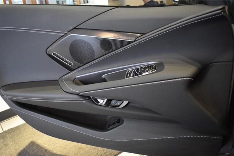 2025 Chevrolet Corvette E-RayImage 32